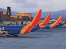 Vista aérea detalhada do Albuquerque International Airport no Microsoft Flight Simulator