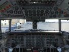 Cockpit do PMDG DC-6 Cloudmaster no Microsoft Flight Simulator 2024