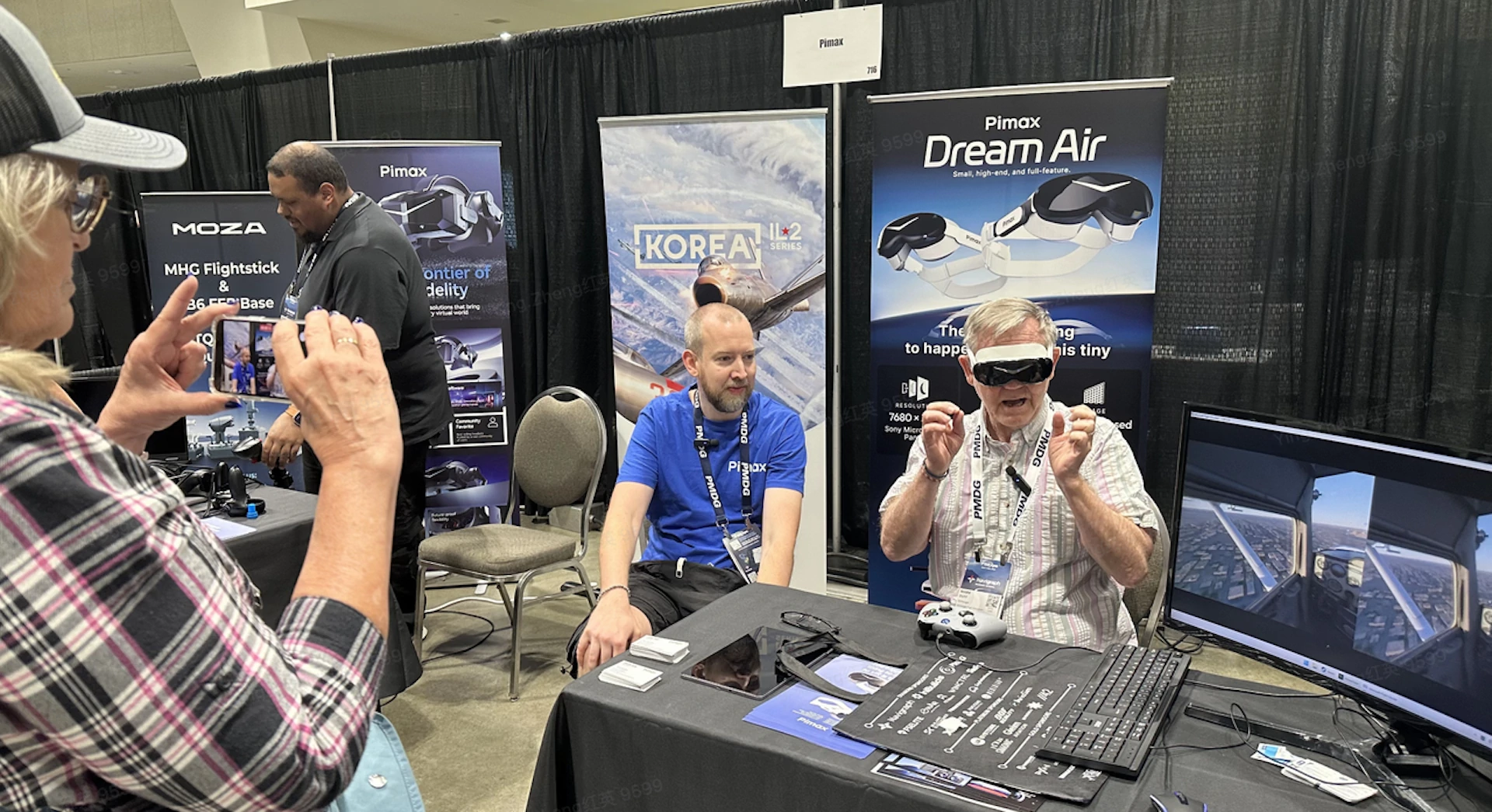 Pimax linha de headsets VR para simuladores de voo