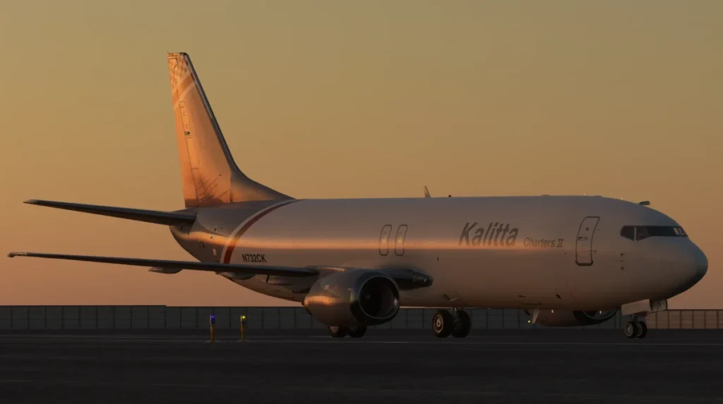 Imagem relacionada à notícia: CSS revela 737 Classic cargueiros no MSFS