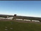 Aeronave histórica sobrevoando o Grange Aerodrome 1917 recriado no Microsoft Flight Simulator