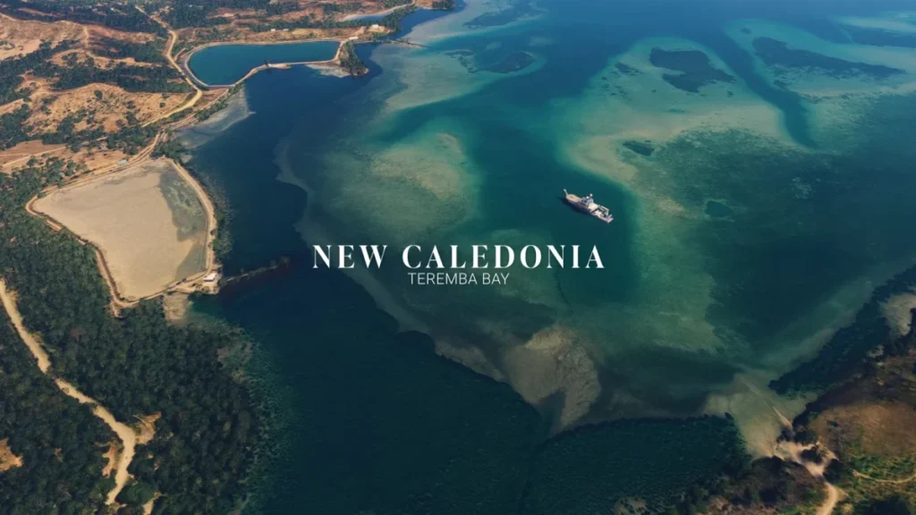 Destino Nova Caledônia no Falkor Too Expedition Pack