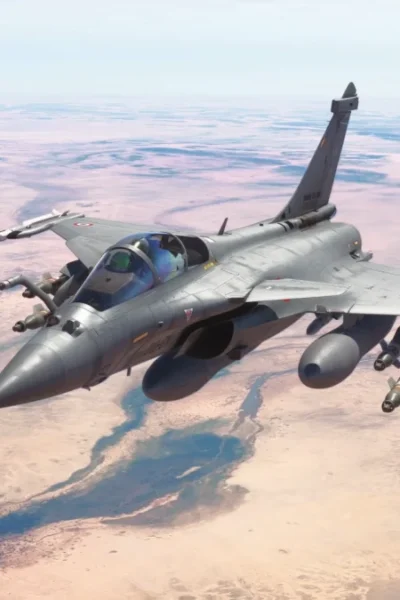 Dassault Rafale da AzurPoly visto de frente no MSFS 2024