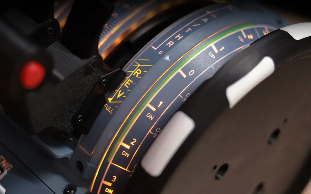 Detalhe das marcações e manete do throttle Airbus Hoowalt D107