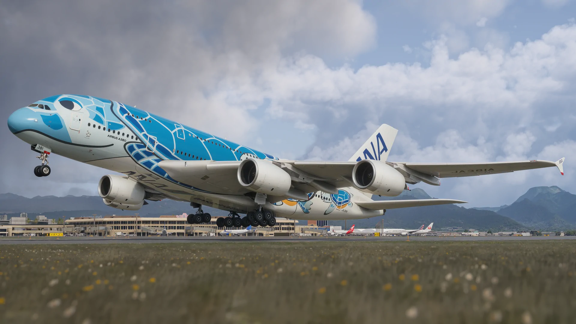Airbus A380 da ANA em cena de simulador, com o trem de pouso estendido.